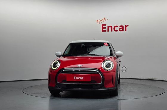 Mini Cooper 5Door Classic Third Generation — пробег 37 320 км — фото 3 из 5