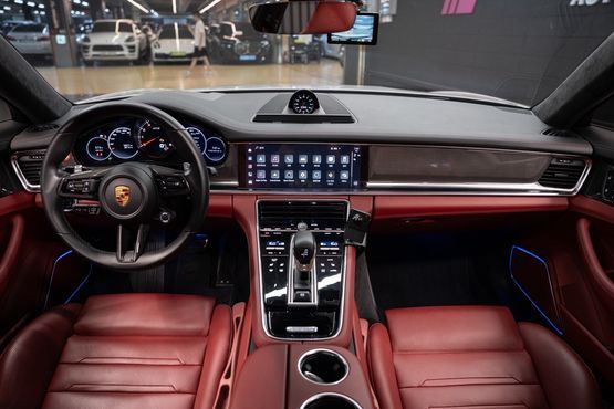 Porsche Panamera 4.0 GTS — пробег 19 000 км — фото 5 из 5
