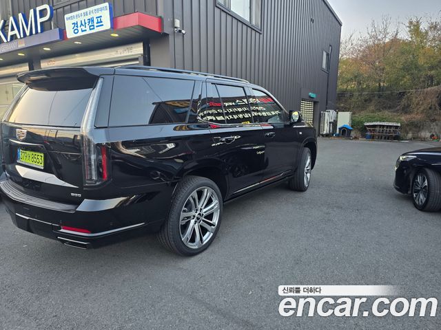 Cadillac Escalade 6.2 Sports Platinum — пробег 12 300 км — фото 2 из 5
