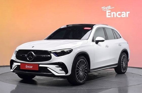 Mercedes-Benz GLC-Class GLC300 4MATIC AMG Line — пробег 25 050 км — фото 1 из 5