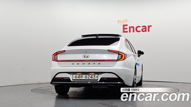 Hyundai Sonata 2.0 Premium Family — пробег 86 362 км — фото 4 из 5