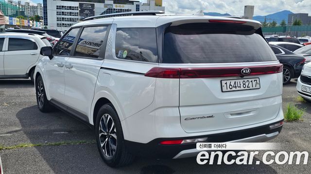 Kia Carnival из Кореи Encar