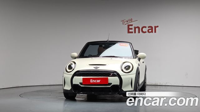 Mini Cooper Convertible Classic Launch Pack Third Generation — пробег 50 728 км — фото 3 из 5