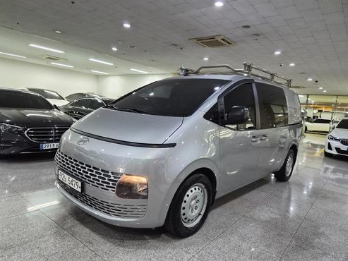 Hyundai Staria Cargo 5-Seater Smart — пробег 184 933 км — фото 2 из 5