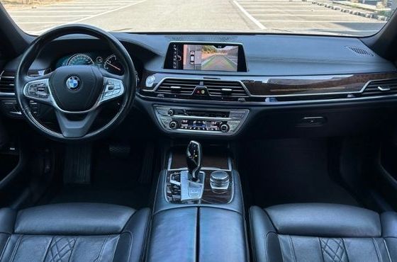 BMW 7-Series 730Ld xDrive — пробег 211 900 км — фото 3 из 5