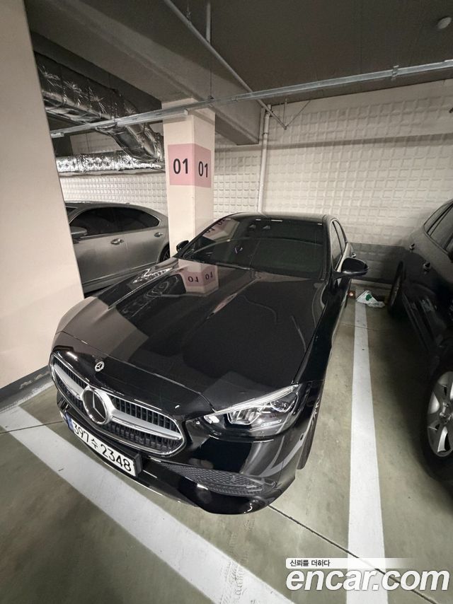 Mercedes-Benz C-Class C300 4MATIC Avantgarde — пробег 16 000 км — фото 2 из 5
