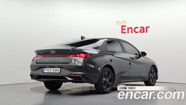Hyundai AVANTE из Кореи Encar