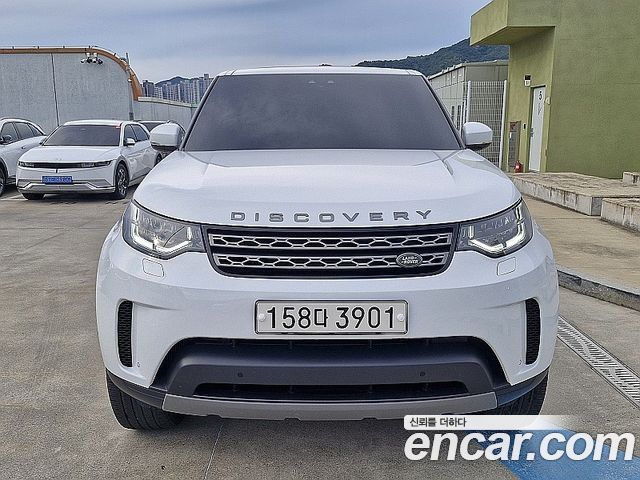 Land Rover Discovery 2.0 SD4 SE — пробег 68 031 км — фото 1 из 5