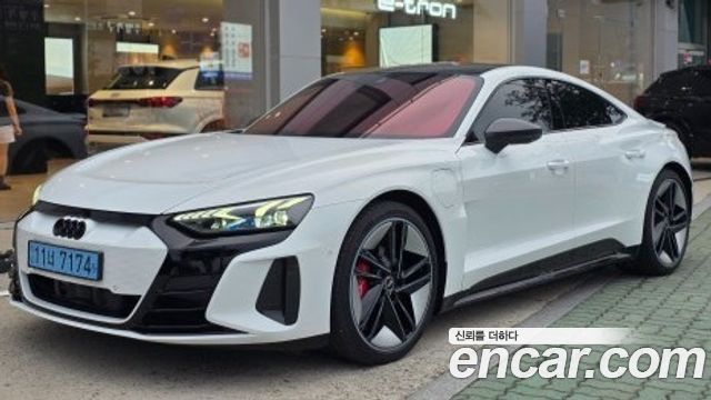 Audi RS e-tron GT GT RS — пробег 20 300 км — фото 5 из 5
