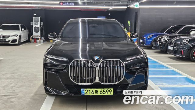 BMW 7-Series 740i xDrive M Sport — пробег 19 000 км — фото 3 из 5