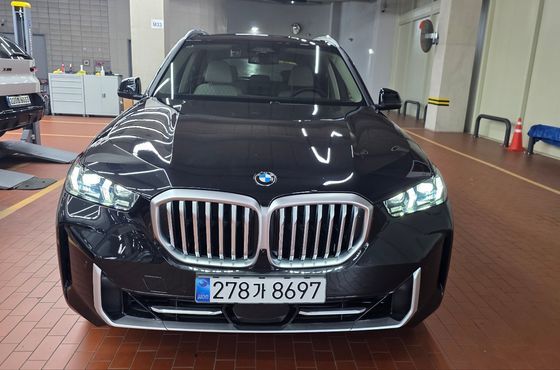 BMW X5 xDrive 40i xLine — пробег 8 450 км — фото 1 из 5