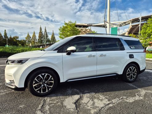 Kia Carnival Diesel 9-Seater Signature — пробег 67 087 км — фото 2 из 5