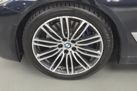 BMW 5-Series 530i M Sport Package Plus — пробег 57 431 км — фото 5 из 5
