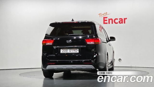 Kia Carnival из Кореи Encar