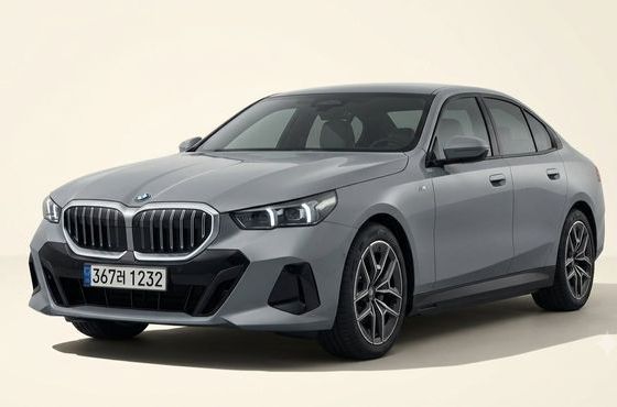 BMW 5-Series 520i M Sport — пробег 12 626 км — фото 1 из 5