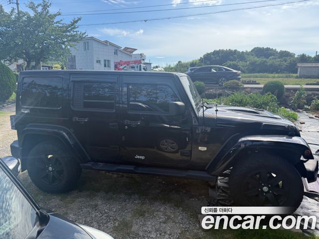 Jeep Wrangler 3.8 70th Anniversary — пробег 182 000 км — фото 4 из 5