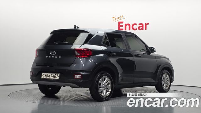 Hyundai Venue из Кореи Encar