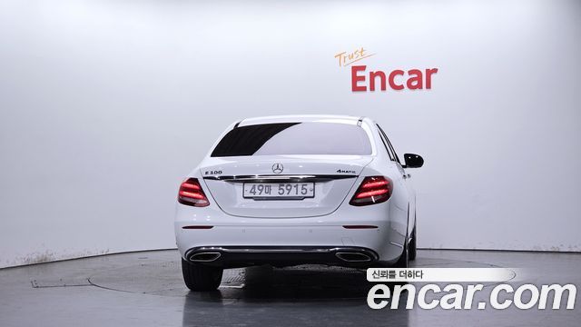 Mercedes-Benz E-Class из Кореи Encar
