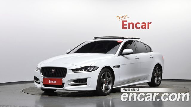 Jaguar XE 20d R-Sport — пробег 58 268 км — фото 1 из 5