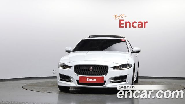 Jaguar XE 20d R-Sport — пробег 58 268 км — фото 3 из 5