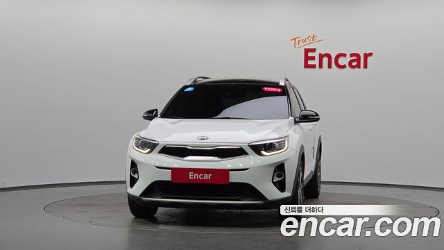 Kia Stonic 1.4 Prestige — пробег 60 833 км — фото 3 из 5