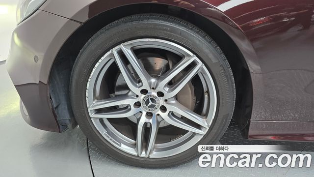 Mercedes-Benz E-Class из Кореи Encar