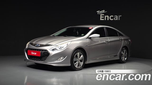Hyundai Sonata 2.0 Premier — пробег 211 816 км — фото 1 из 5