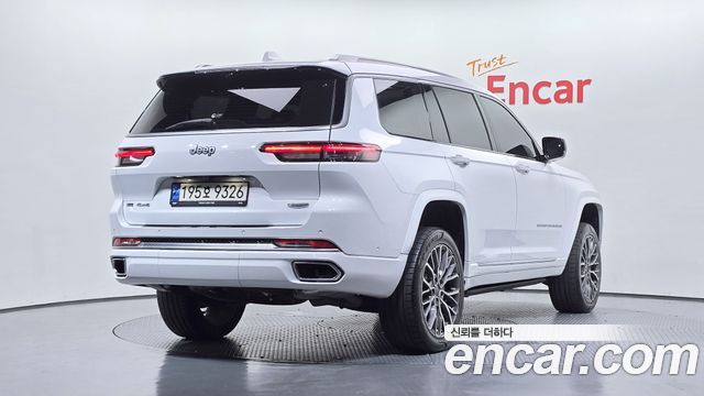 Jeep Cherokee L 3.6 Summit Reserve — пробег 25 752 км — фото 2 из 5