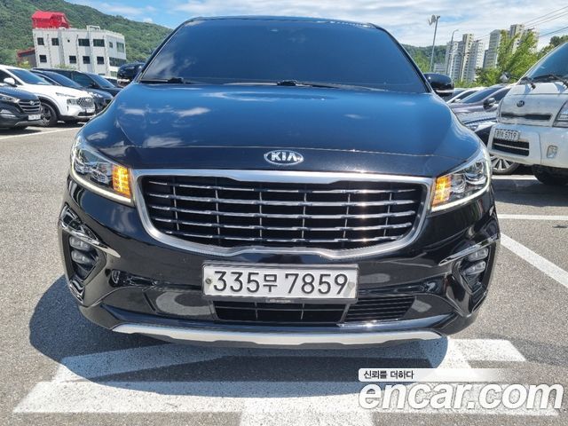 Kia Carnival из Кореи Encar