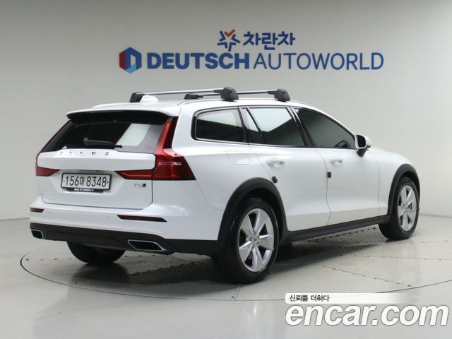 Volvo V60 из Кореи Encar