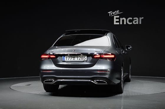 Mercedes-Benz E-Class E350 4MATIC AMG Line — пробег 98 677 км — фото 4 из 5