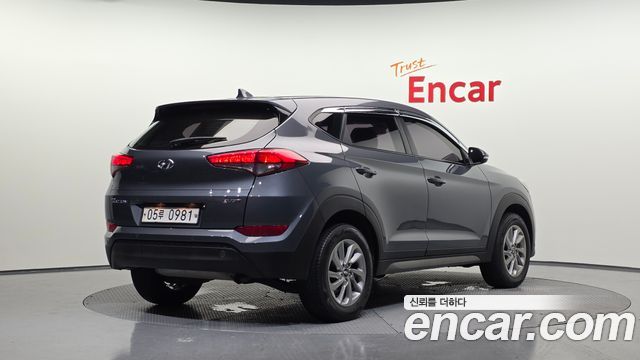 Hyundai Tucson Diesel 1.7 2WD Style — пробег 103 002 км — фото 2 из 5