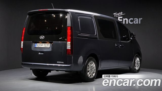 Hyundai Staria из Кореи Encar