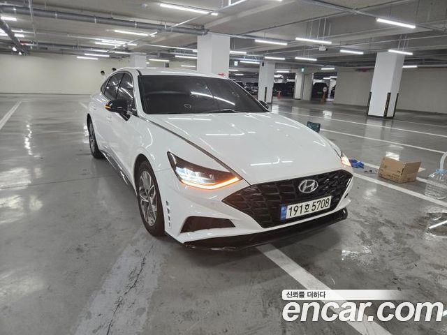 Hyundai Sonata 2.0 Premium Plus — пробег 106 091 км — фото 1 из 5
