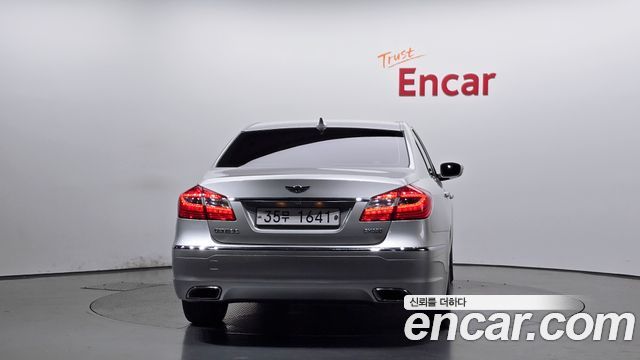 Hyundai Genesis из Кореи Encar