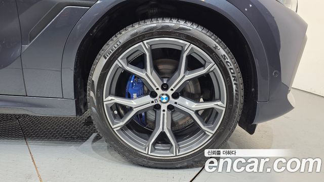 BMW X6 xDrive40i M Sport — пробег 32 524 км — фото 5 из 5