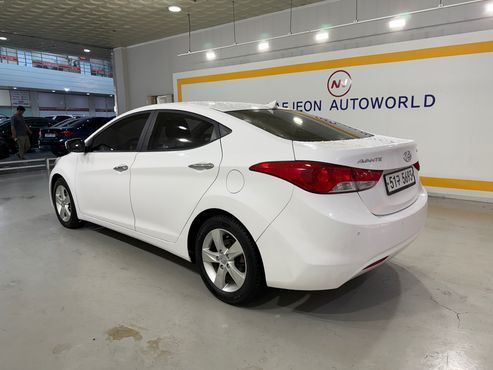 Hyundai AVANTE M16 GDI Premier — пробег 123 572 км — фото 3 из 5