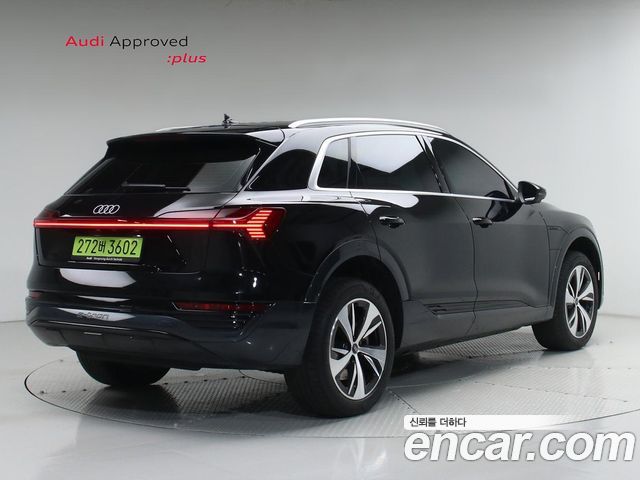 Audi Q8 e-tron 55 Quattro — пробег 17 275 км — фото 2 из 5