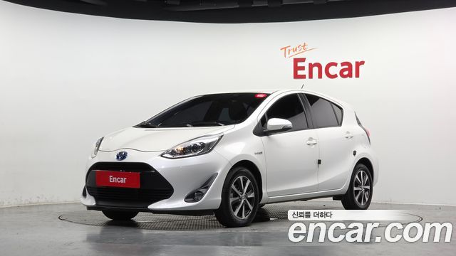Toyota Prius 1.5 — пробег 51 518 км — фото 1 из 5