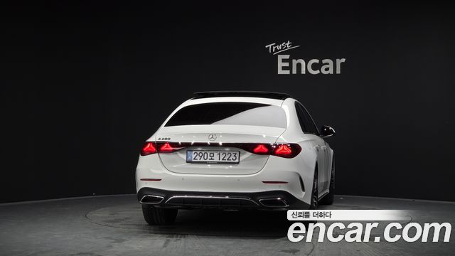 Mercedes-Benz E-Class E200 AMG Line — пробег 491 км — фото 4 из 5