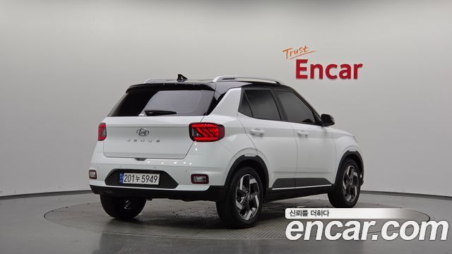 Hyundai Venue из Кореи Encar
