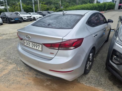 Hyundai AVANTE 1.6 GDI Modern — пробег 239 000 км — фото 5 из 5