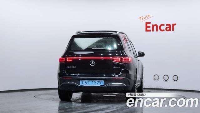 Mercedes-Benz EQB EQB300 4MATIC AMG Line — пробег 47 142 км — фото 4 из 5