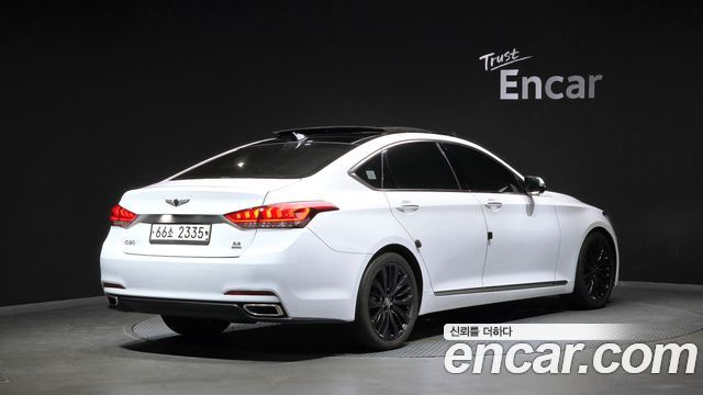 Hyundai Genesis из Кореи Encar