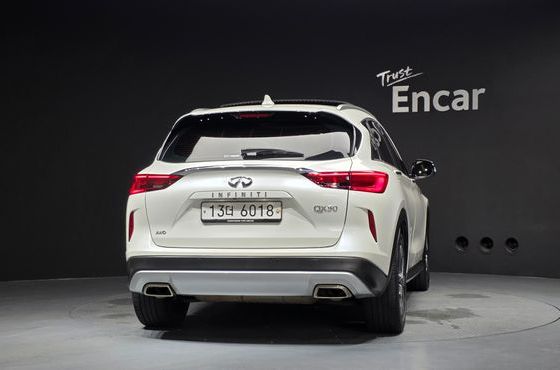 Infiniti QX50 2.0 Sensory AWD — пробег 111 009 км — фото 4 из 5
