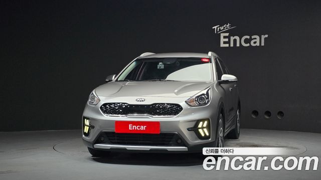Kia Niro 1.6 HEV Luxury — пробег 59 113 км — фото 3 из 5