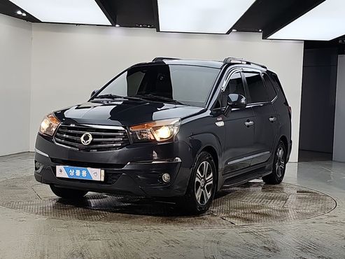 Ssangyong KORANDO 4WD GT 9-seater — пробег 126 758 км — фото 1 из 5