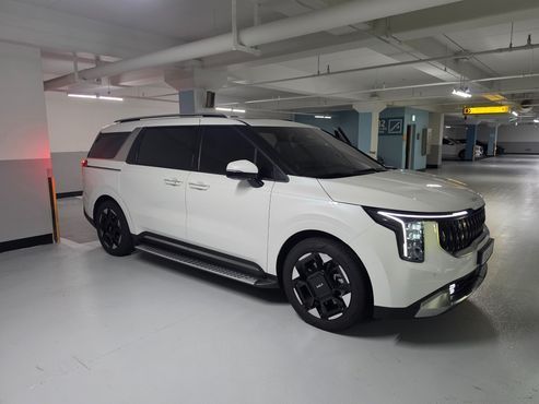 Kia Carnival Gasoline 9-Seater Noblesse — пробег 6 400 км — фото 2 из 5