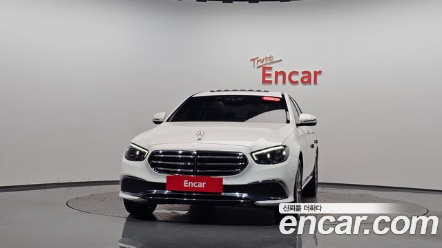 Mercedes-Benz E-Class E300e 4MATIC Exclusive — пробег 38 080 км — фото 3 из 5