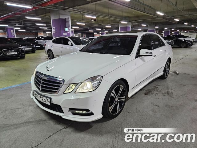 Mercedes-Benz E-Class E300 Avantgarde Sports Package — пробег 107 500 км — фото 1 из 5